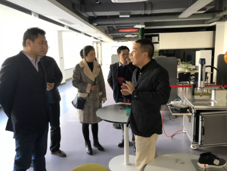 產(chǎn)業(yè)發(fā)展，人才先行——河海大學(xué)機(jī)電工程學(xué)院副院長樓力律就校企合作事宜蒞臨我司參觀考察
